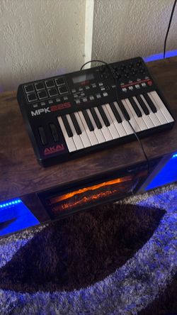 AKAI MPK 225