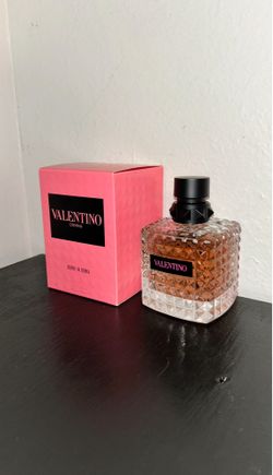 Valentino Donna Born In Roma