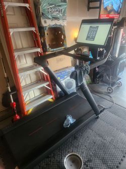 Peloton Treadmil