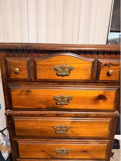 Chest of drawers