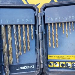 17 PC Drill Bits