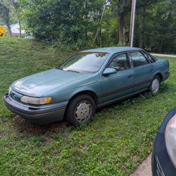 1992 Ford Taurus