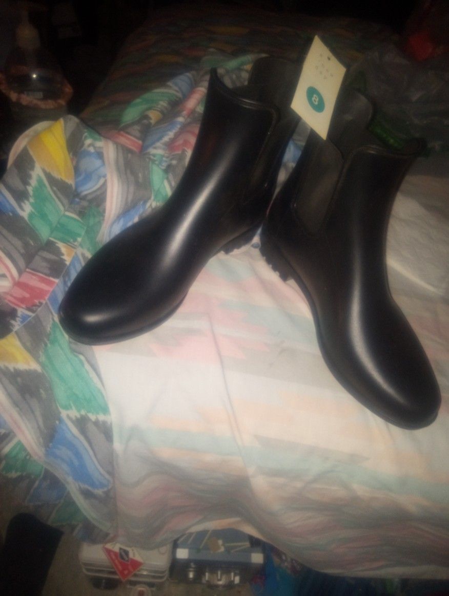 Ladies Boots Size 8