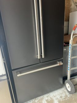 Ge Cafe French Door Refrigerator Counter Deep 