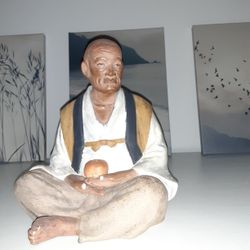 Vintage Hakata Japanese Pottery Earthen Ware Clay Doll Man Sitting 