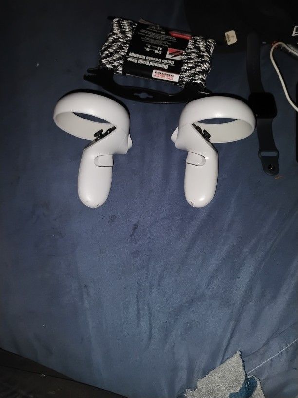Oculus Quest 2 Controllers Left And Right