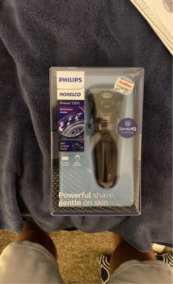 Norelco Shaver 300 With Skin Protect Blades. New In Box , ‘never Used