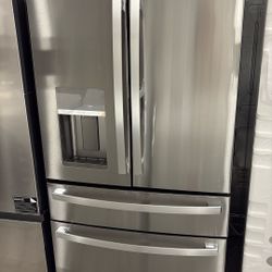 GE Profile 28 Cu Ft Smart Fridge With Door In Door Feature