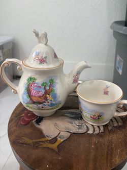 Alice in wonderland Disney original tea set