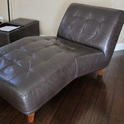 Chaise Lounge Chair