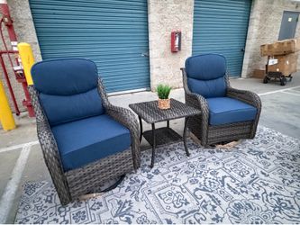 Patio furniture 3 pieces  available delivery