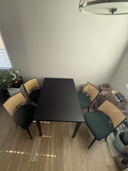 Dining Set Table with 4 Chairs