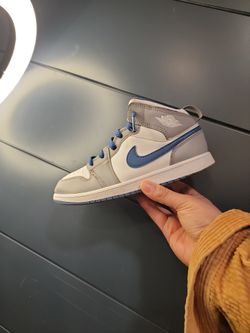 Jordan 1 Mid Blue And Grey