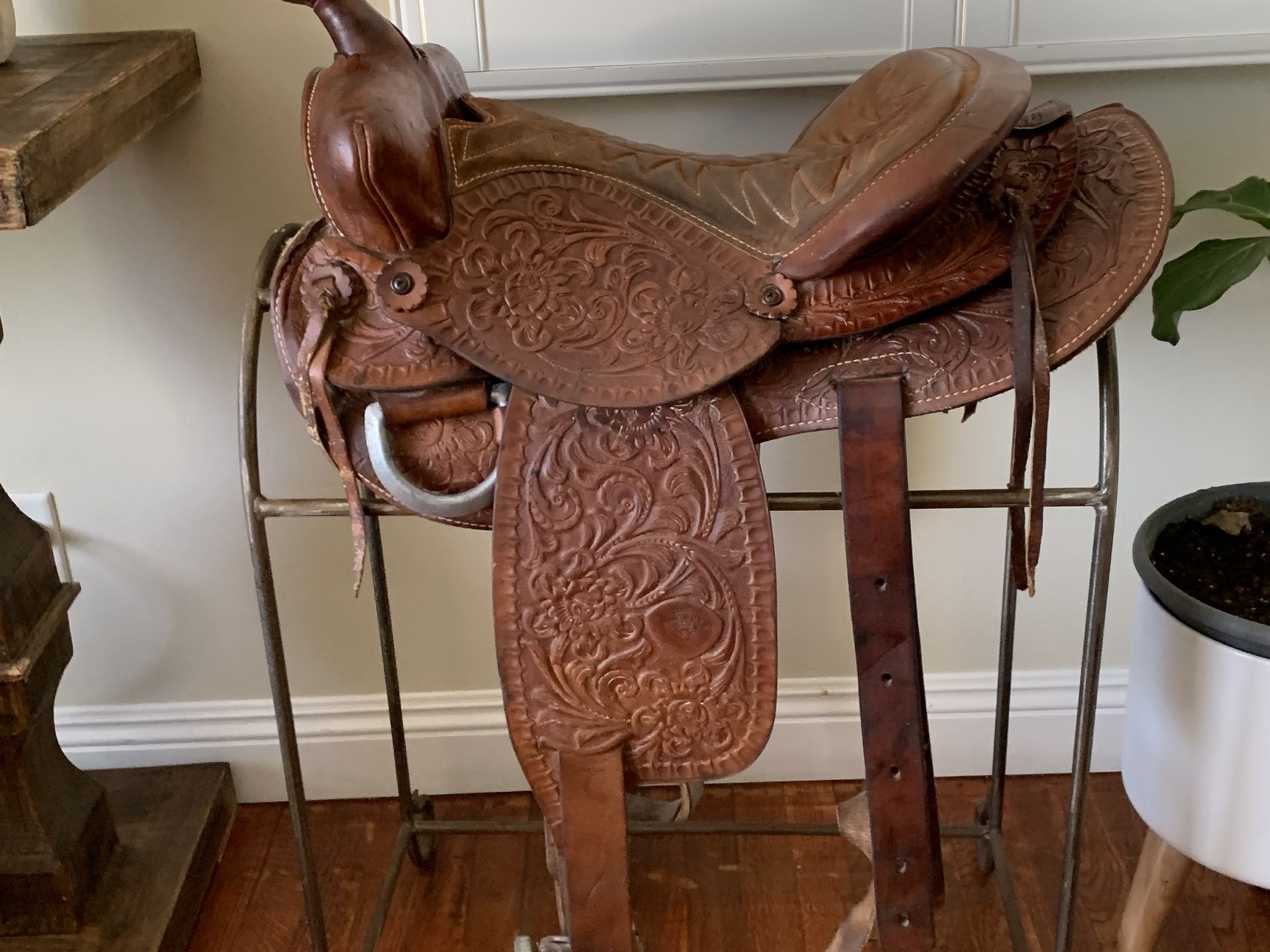 Horse Saddle And Stand Horne Brand Man Made