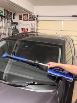 Snow Scraper- Broom - Extendable