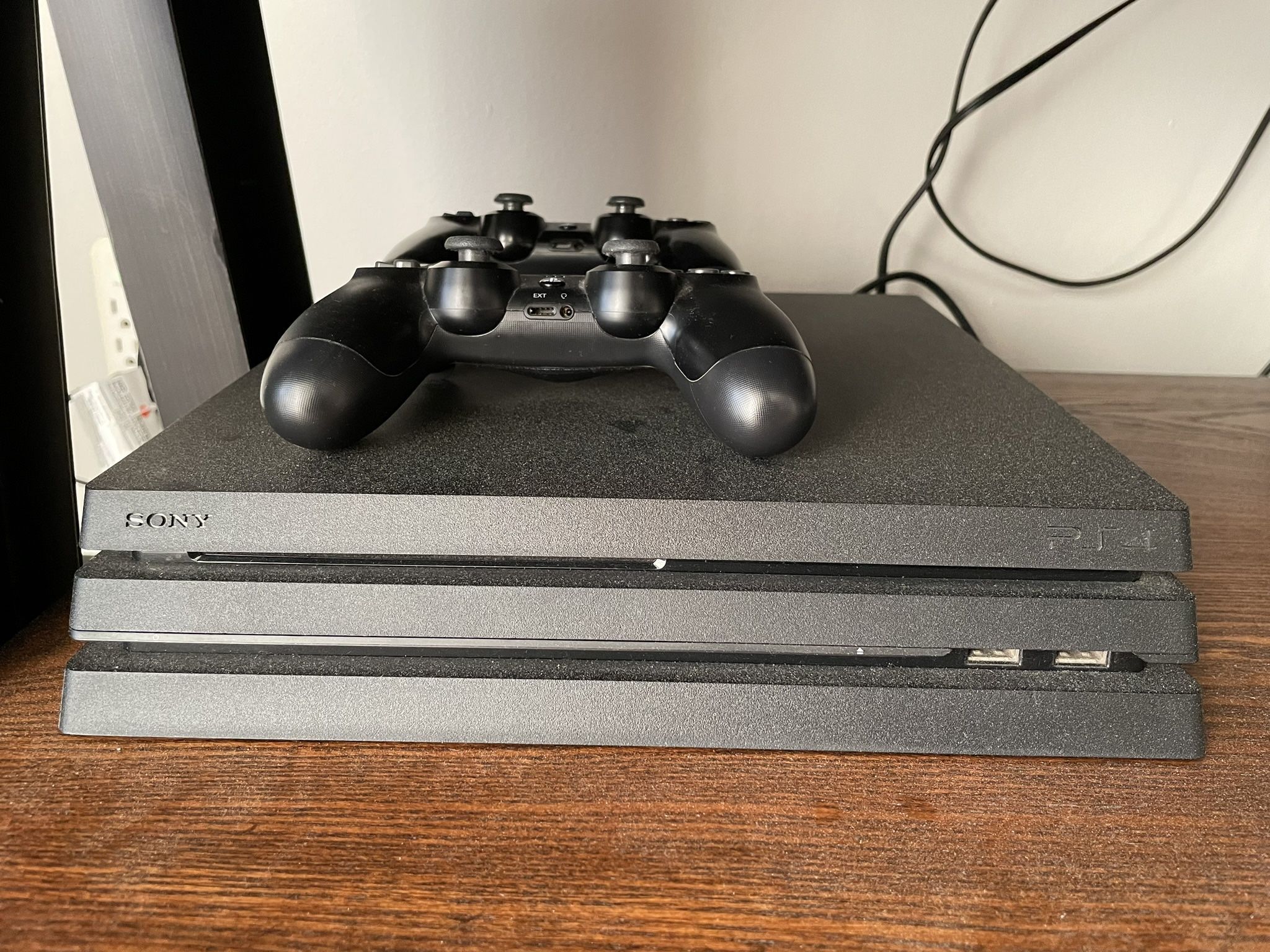 PS4 Pro,internal 500 Gb Ssd