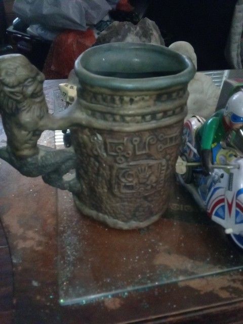 Jim Rumph 1971 Carved Mug