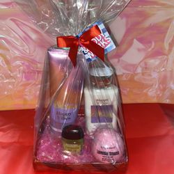 Happy Vibes Gift Set 