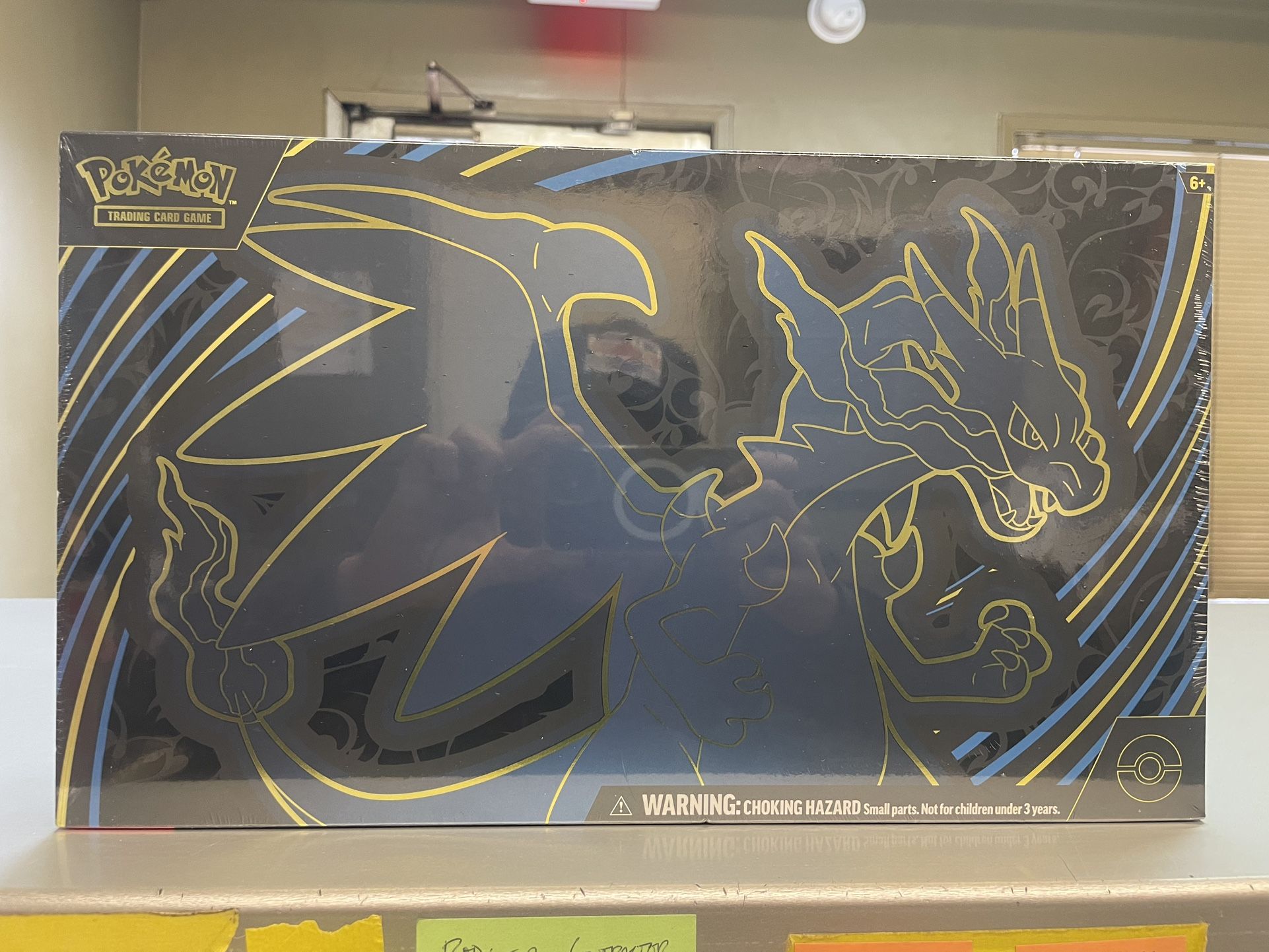 Pokémon Mega Charizard X EX Ultra Premium Collection