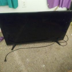  A Flat Screen Tv 2 End Tables