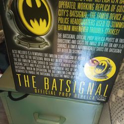 Batman Batsignal