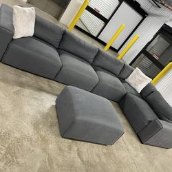 *Free Delivery*🚚 Modern Dark Gray Oversized 6 Piece Modular Sectional!