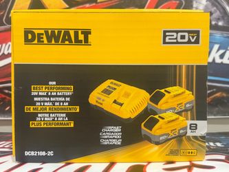 DEWALT DCB2108-2C 20V MAX XR POWERPACK 8Ah Battery and SÚPER Charger 12 AMP Kit