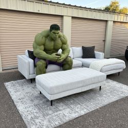 Living Spaces Light Grey Sectional - Delivery 🚚 