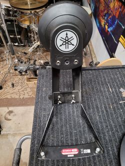 Yamaha KP-65 Kick Pad