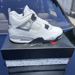 Air Jordan 4 Retro “ White Cement “ Size 11 