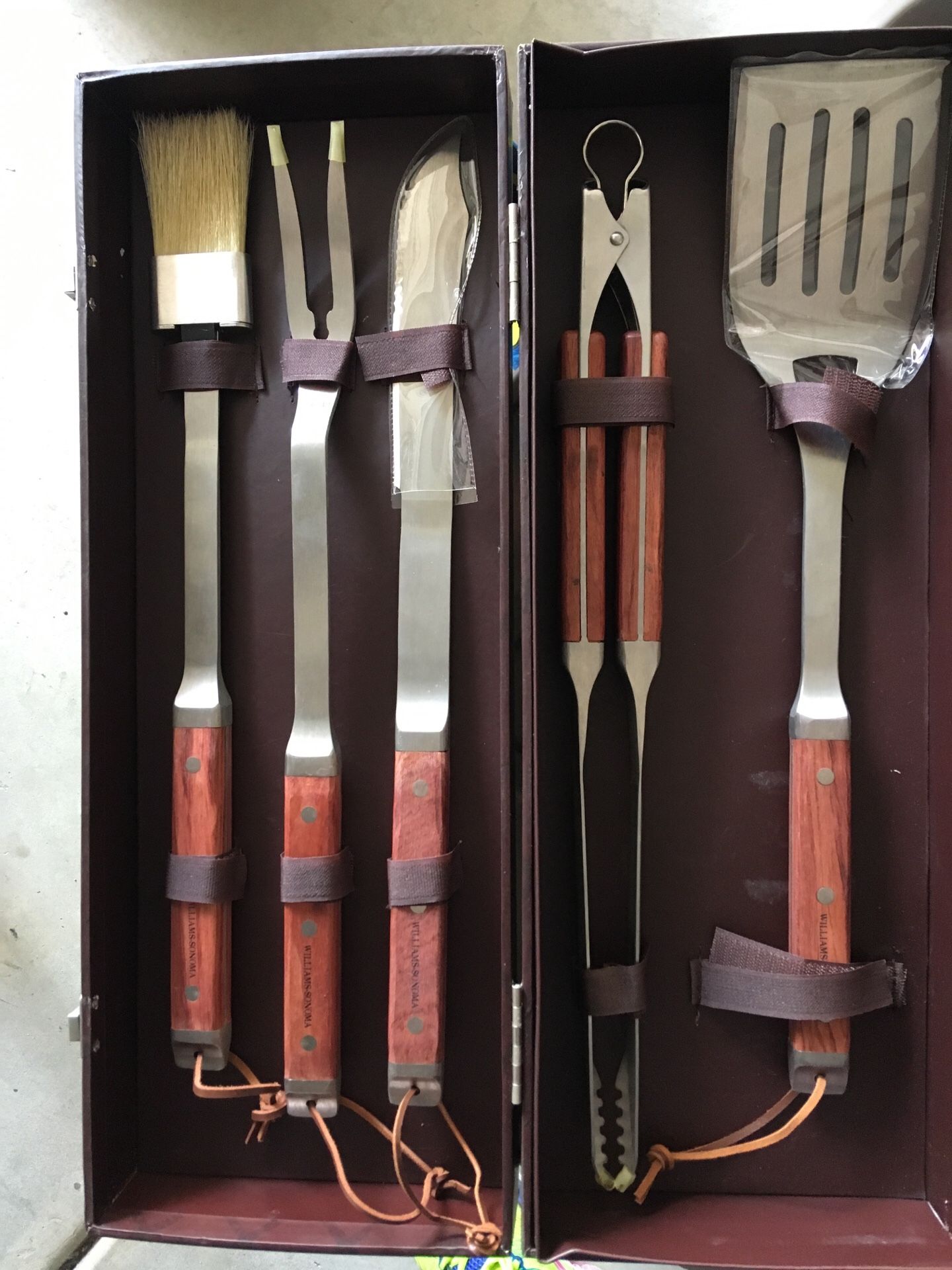 William Sonoma BBQ 5 piece set Brand New