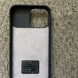 iPhone 12/13 Pro Max Charging Case
