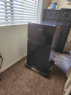 Black Mini fridge with freezer