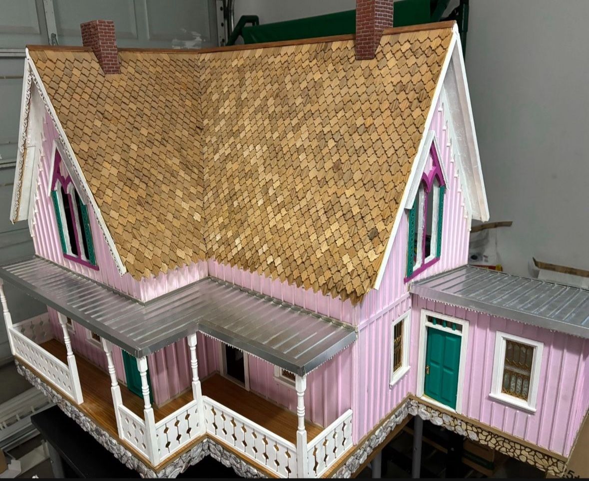 Realistic Doll Playhouse With Rotating Base