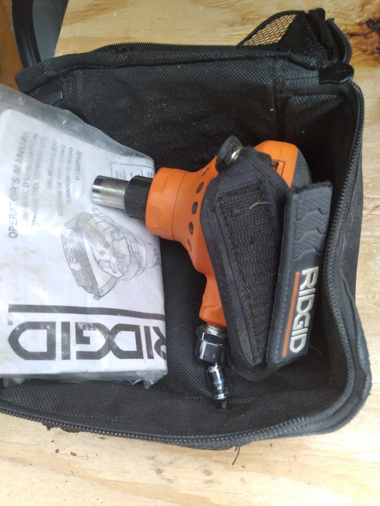 Rigid palm nailer