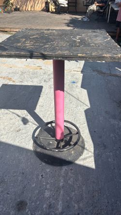 2 Bar tables
