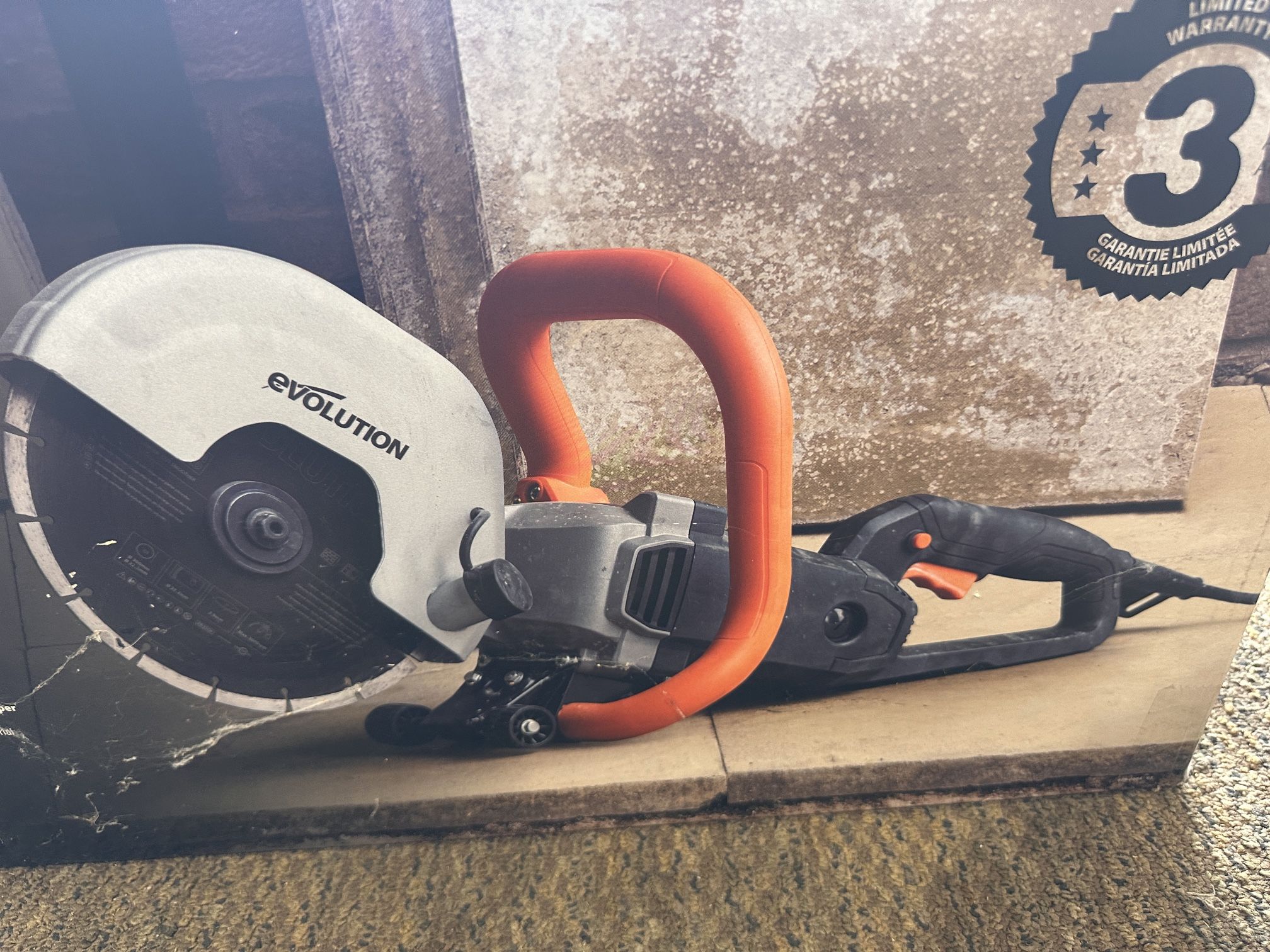 9 inch evolution concrete saw with diamond blade