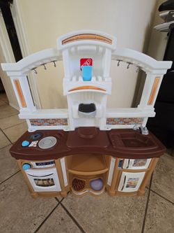 Step 2 Play Kitchen for kids