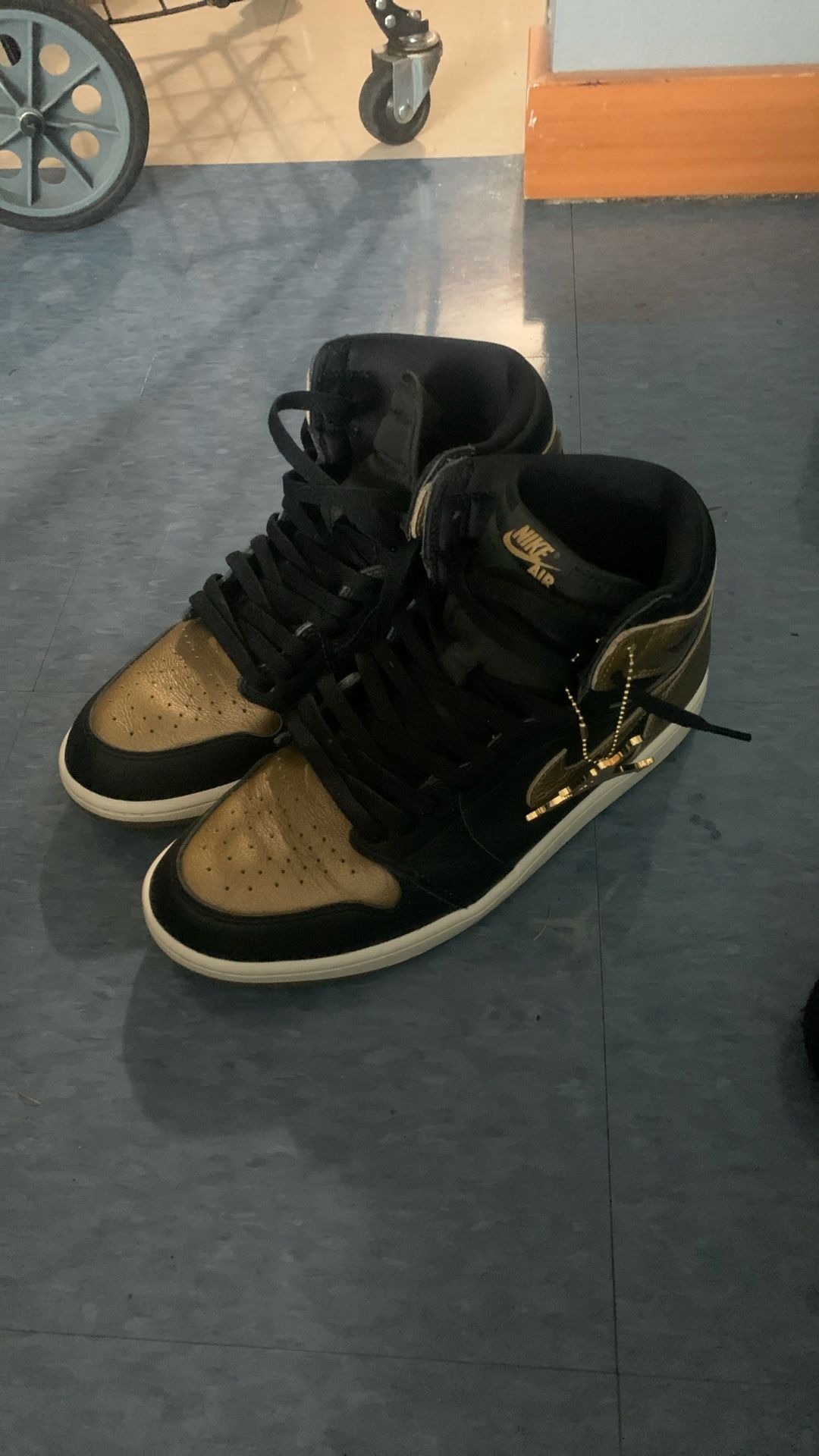 Jordan 1’s Black Gold 