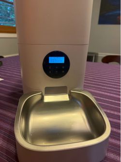 Automatic Pet Feeder