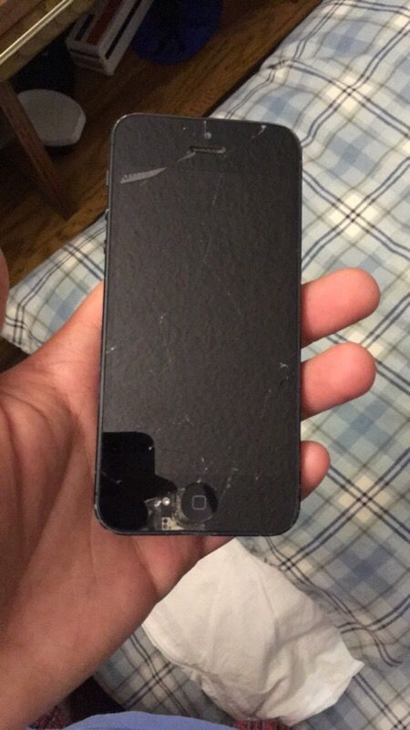 iPhone cracked screen unlocked phone
