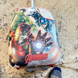 DC MARVEL SUITCASE HULK CAPT AMERICA 