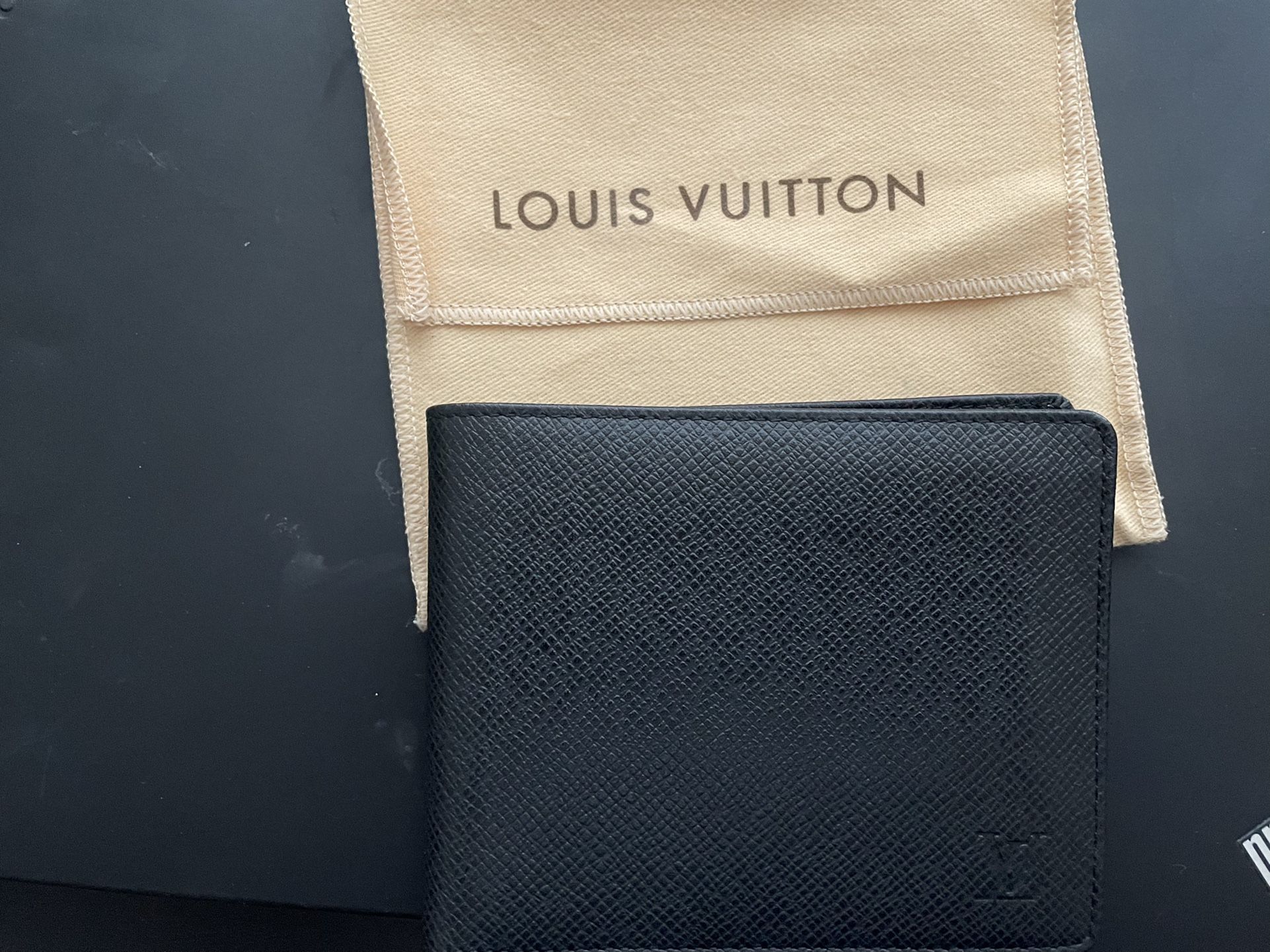 Louis Vuitton Men’s Wallet
