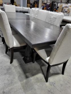 9 Piece Dining Set Brand New!