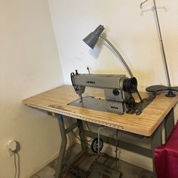 JUKI Industrial Sewing Machine - Model: DDL-5550 – $300