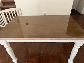 Farmhouse Dining Table White Turned Legs