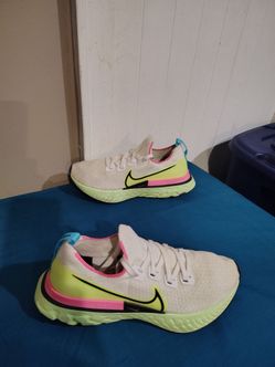 Nike React Infinity Run Flyknit Women sneakers size 8.5