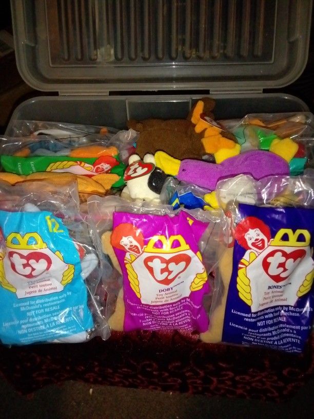 17 TY TOY ANIMALS 13 IN BAGS UNOPENED