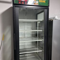 Commercial merchandiser refrigerator