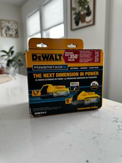 Dewalt powerstack combo of batteries